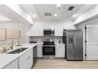 Photo #2: 9919319 Listing