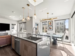 Photo #4: 9920621 Listing 