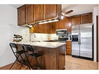 Photo #6: 9921850 Listing