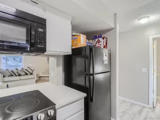 Photo #5: 9924236 Listing