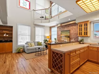 Photo #2: 9925596 Listing 