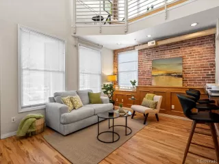 Photo #6: 9925596 Listing 