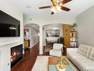 Photo #4: 9926089 Listing