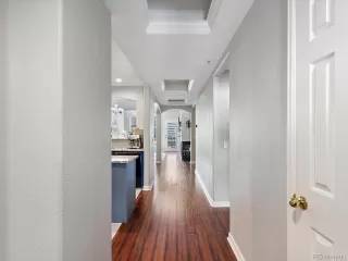 Photo #5: 9926089 Listing