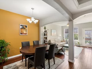 Photo #6: 9926089 Listing