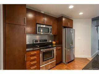 Photo #6: 9926421 Listing