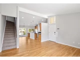 Photo #2: 9926915 Listing 