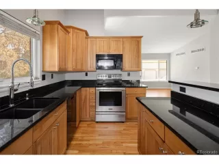 Photo #6: 9926915 Listing 