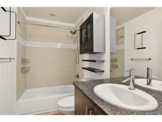 Photo #2: 9928193 Listing 