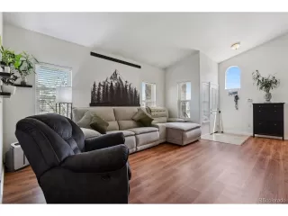 Photo #3: 9928601 Listing