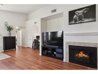 Photo #4: 9928601 Listing