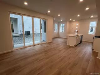 Photo #4: 9933506 Listing 