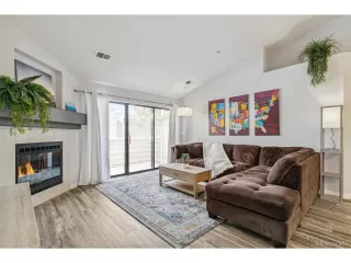 Photo #2: 9934552 Listing 