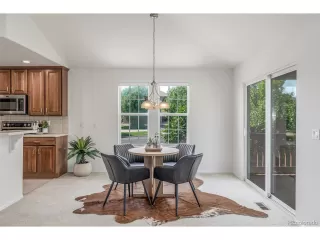 Photo #6: 9935832 Listing