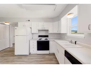 Photo #6: 9937767 Listing 