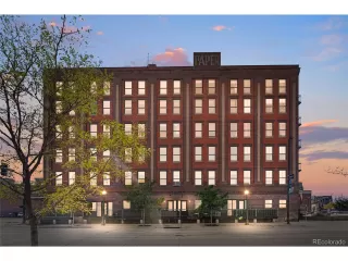 Photo #6: 9939445 Listing