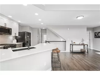 Photo #6: 9939553 Listing 