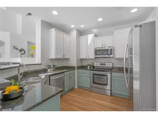 Photo #6: 9940337 Listing