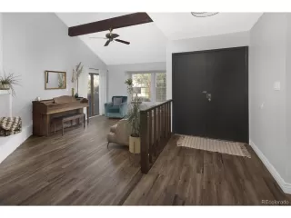 Photo #5: 9945442 Listing