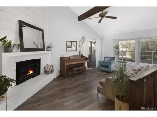 Photo #6: 9945442 Listing