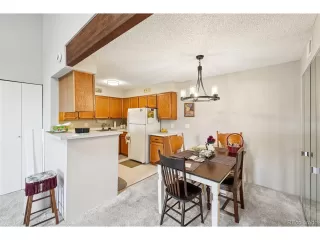 Photo #5: 9947495 Listing