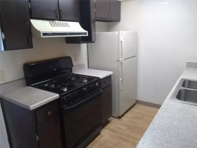 MLS: 9951180 Condo For Sale