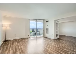 Photo #2: 9951288 Listing