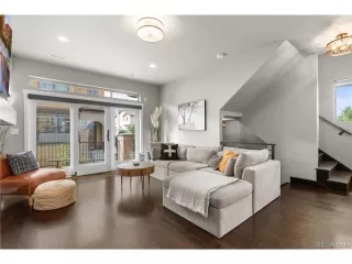 Photo #2: 9958842 Listing