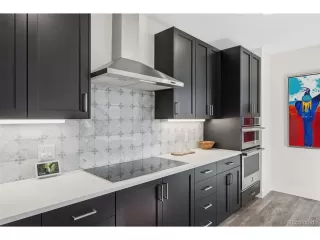 Photo #5: 9960077 Listing 