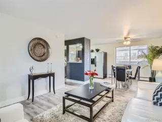 Photo #3: 9960688 Listing