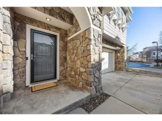 Photo #2: 9963035 Listing