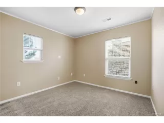 Photo #5: 9963035 Listing