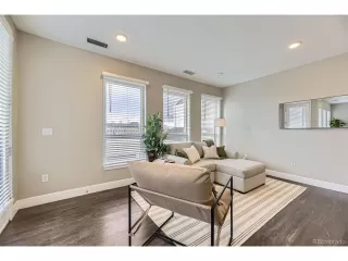 Photo #5: 9963473 Listing 