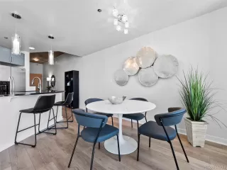 Photo #5: 9963917 Listing 