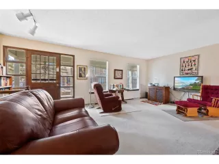 Photo #5: 9964138 Listing 