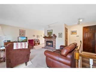 Photo #6: 9964138 Listing 