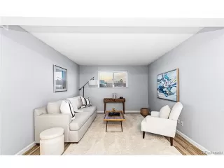 Photo #5: 9964361 Listing