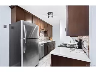 Photo #6: 9964361 Listing