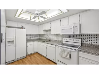 Photo #3: 9965140 Listing 