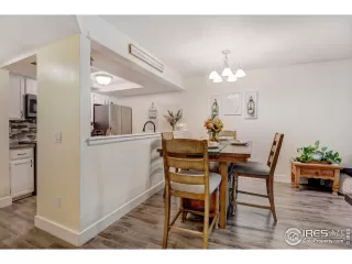 Photo #5: 996812 Listing