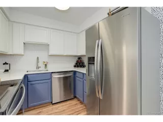 Photo #5: 9968977 Listing 