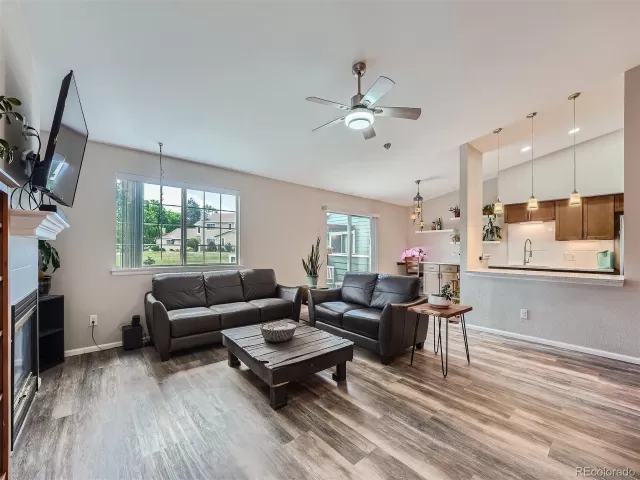 MLS: 9972455 Condo For Sale