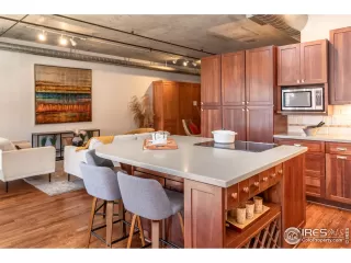 Photo #3: 997404 Listing