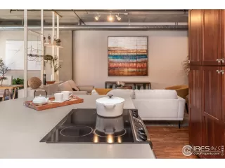 Photo #4: 997404 Listing