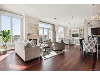 Photo #2: 9976191 Listing