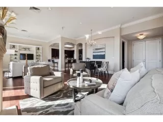 Photo #4: 9976191 Listing