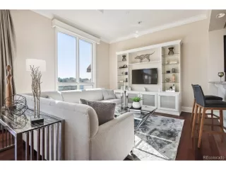 Photo #5: 9976191 Listing