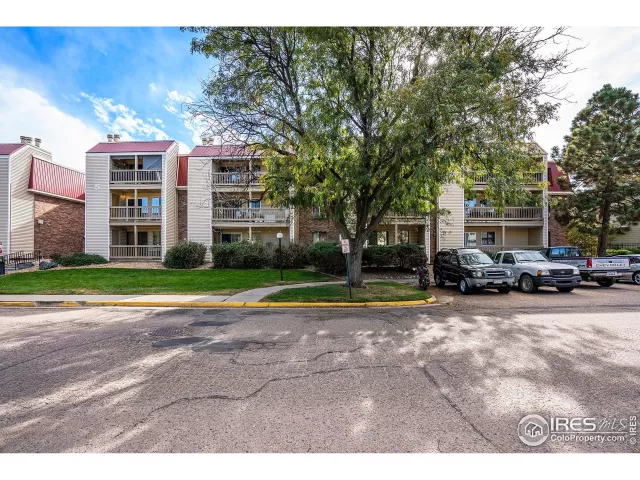 MLS: 997926 Condo For Sale