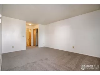 Photo #5: 997926 Listing