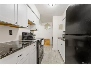 Photo #3: 9982133 Listing